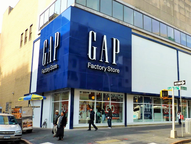 Доставка товара с магазина GAP Factory